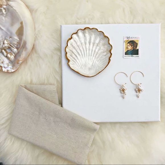 New Freshwater pearl cluster earrings Dangling Dainty gold pearl drop earrings - Picture 5 of 6